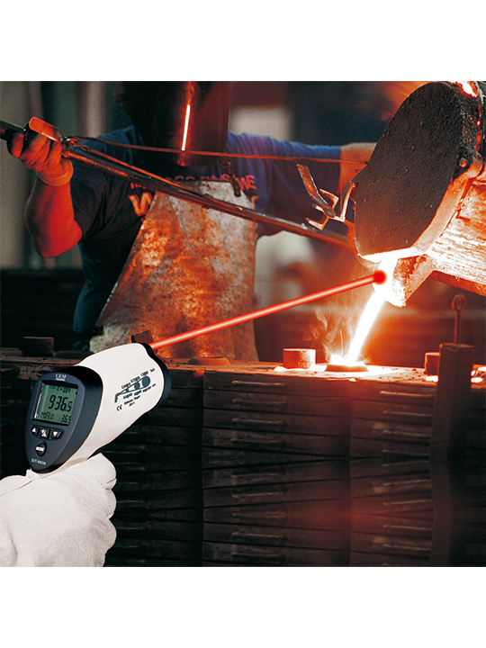華盛昌DT-8829專業(yè)中高溫型紅外線測溫儀圖片1
