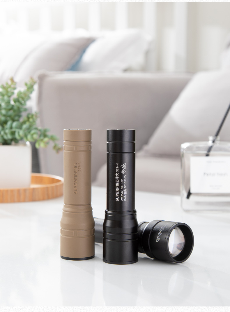 神火S33-AX手持便攜強光手電筒圖片2 神火S33-AX手持便攜強光手電筒圖片2