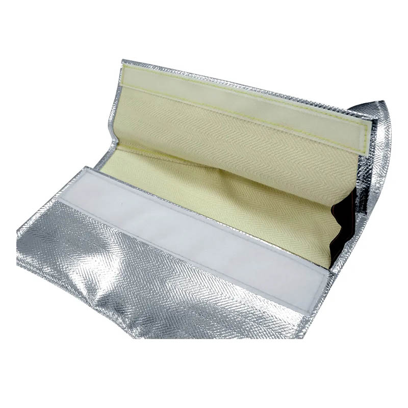 藍(lán)鷹AL59AC芳綸碳纖鋁箔布鞋套圖片3 藍(lán)鷹AL59AC芳綸碳纖鋁箔布鞋套圖片3