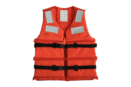 興泰救生衣.jpg