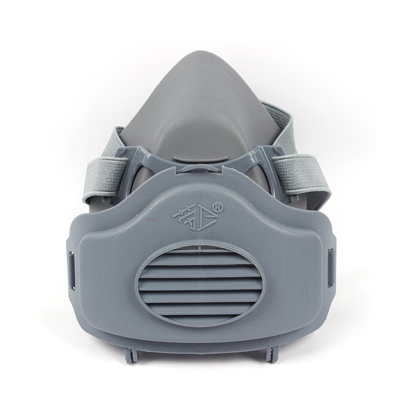 勞衛8200單濾盒半面罩防塵面具可以有效的延長口罩主體的使用壽命; 配合勞衛牌8233-39長型復合濾芯片使用; 飛濺的環境下使用不會影響使用(如開采、研磨等作業); 口罩主體造型美觀、佩戴舒適、氣密性好、質量輕、死腔小、視野好; 采用橡塑材質主體,該材質柔軟、質量輕、無異味、對皮膚無刺激,物理性能和機械性能更強; 新型濾塵盒用于保護和固定過濾材料,材質堅硬,不易損壞,采用防飛濺設計,在有拋射沙粒及水滴。 罩體材質:橡膠 類型:半面具 自帶濾棉防護級別:KN95 可更換濾料:8233-39 執行標準:GB2626-2006 獲得認證:中國LA認證 濾盒數量:單濾盒 顏色:灰色圖片