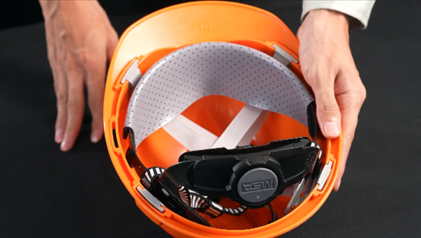 梅思安Y型四點(diǎn)式下頦帶安全帽安裝方法8