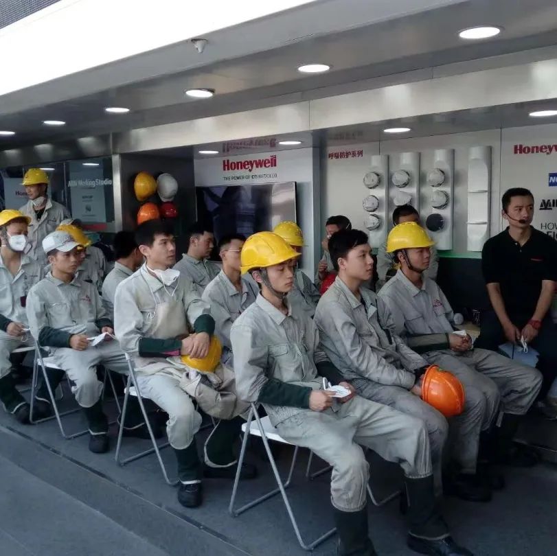 響應安全生產標準體系升級 霍尼韋爾啟動職業安全與健康篷車路演1