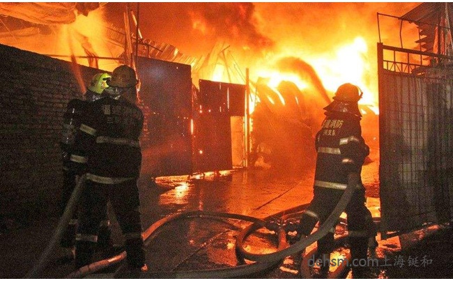 消防隔熱服性能介紹