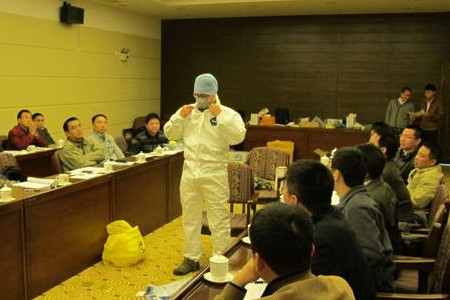 現(xiàn)場教大家如何正確使用個(gè)人防護(hù)用品