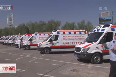 新型改造后的維穩醫療車圖片