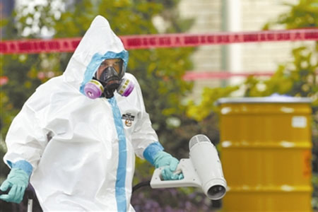 埃博拉醫(yī)用防護服有效隔離埃博拉病毒