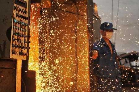 焊接作業(yè)佩戴的平面式防塵口罩,防護(hù)效果令人擔(dān)憂