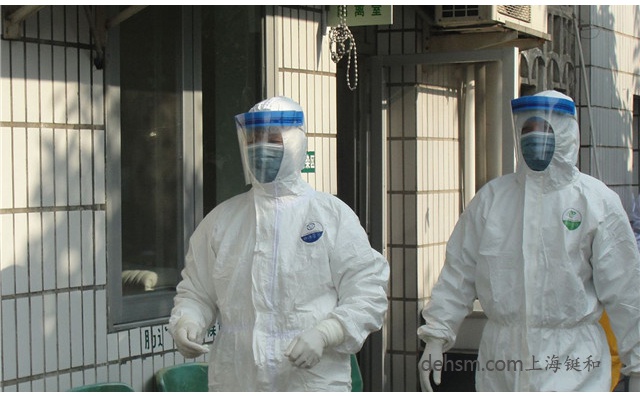 對(duì)多重耐藥患者護(hù)理時(shí)的個(gè)人防護(hù)圖片